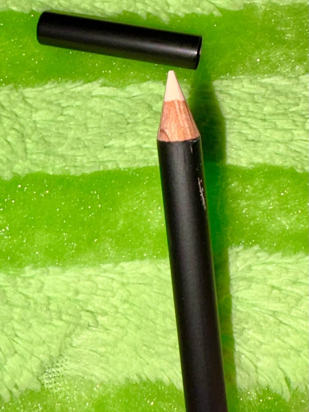 Glo - Skin Beauty Precision Eye Pencil - Peach NEW IN BOX!